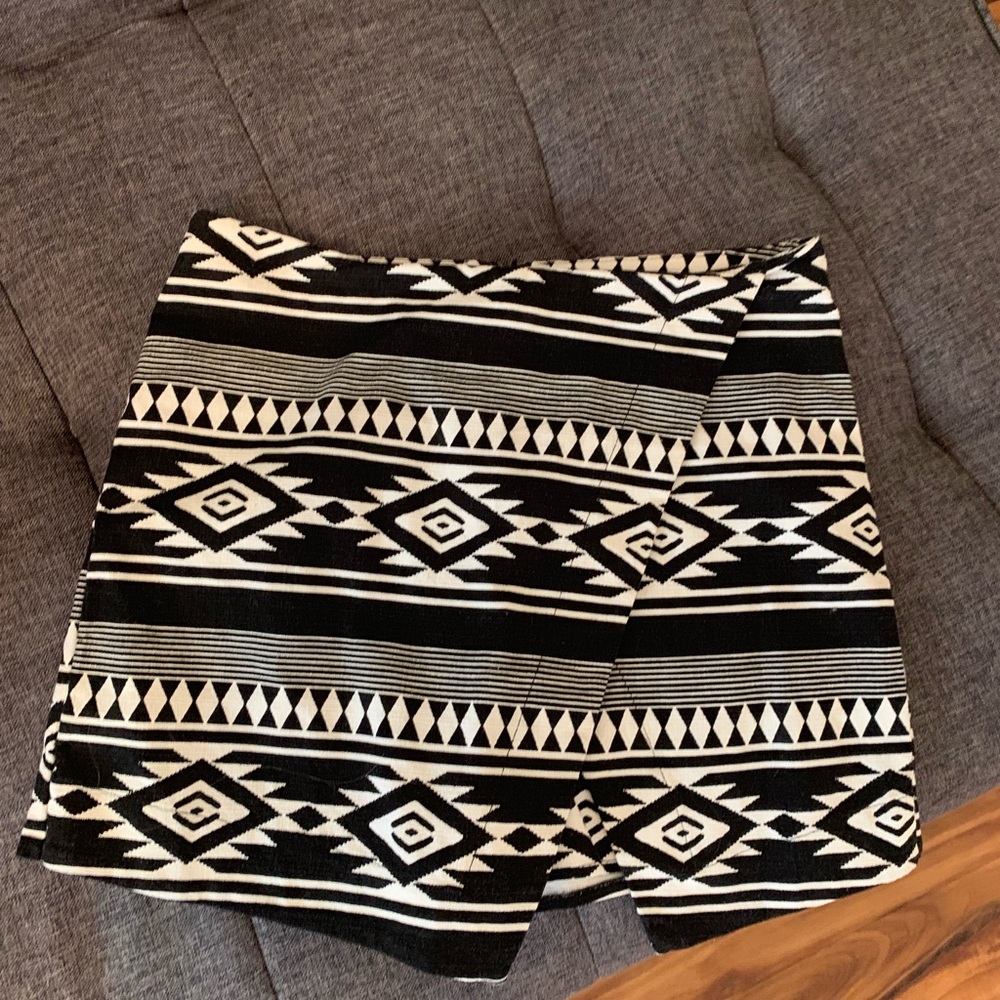 Hollister Skort